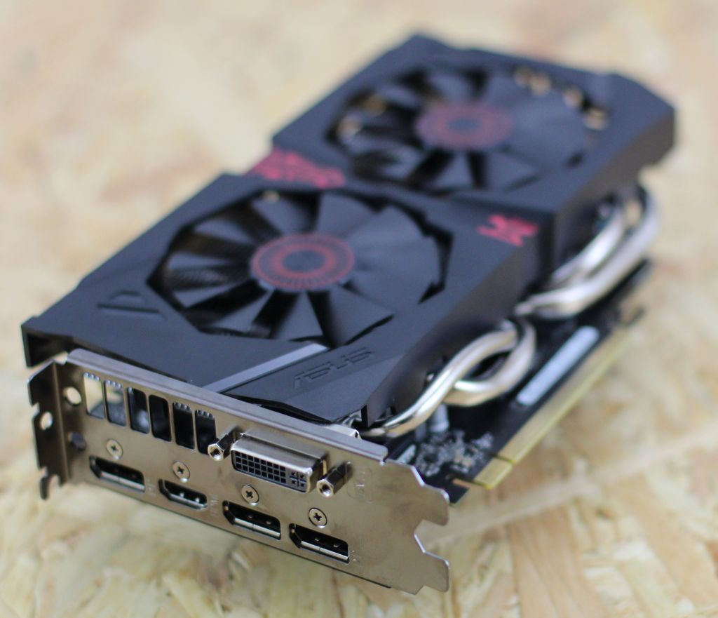 ASUS Strix GTX 960 DC2 OC 4GB (8 pictures total)